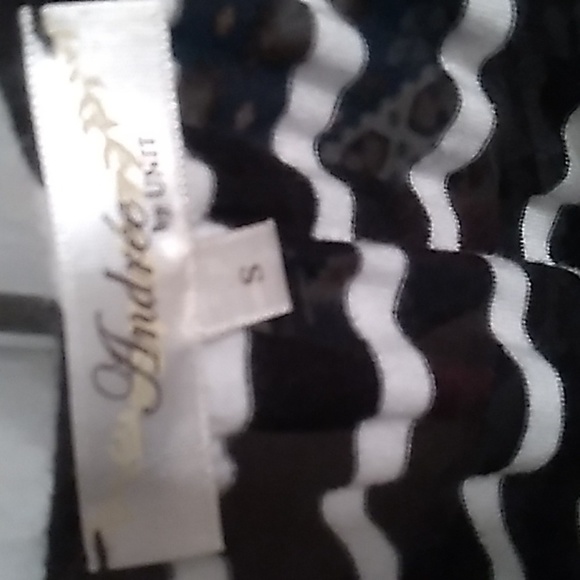 Andre By Unit Small Black&White Striped Tank Top - Picture 6 of 7